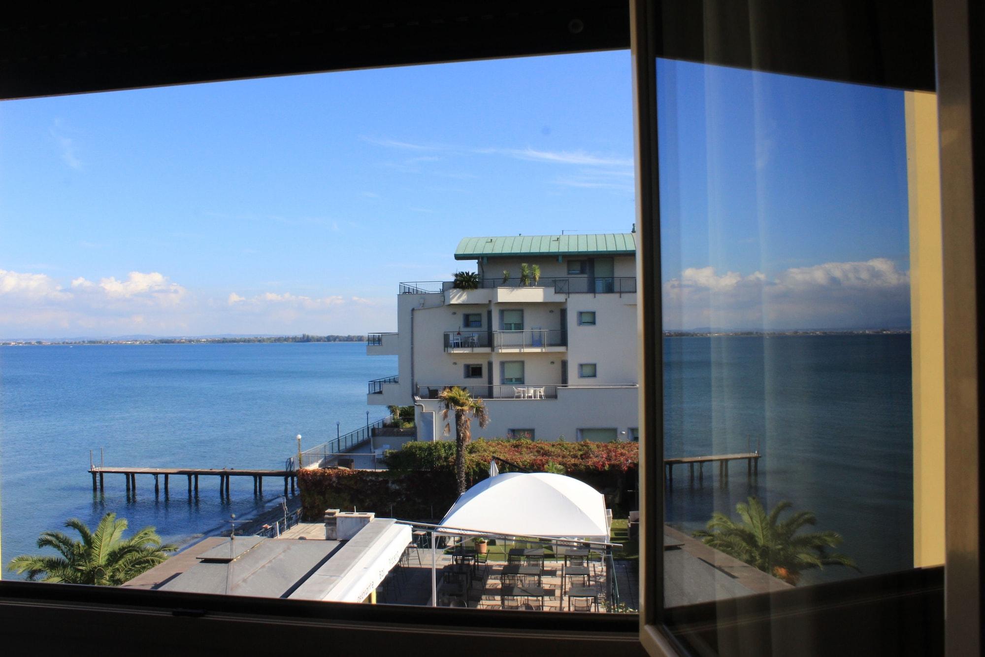 Estee Hotel Desenzano del Garda