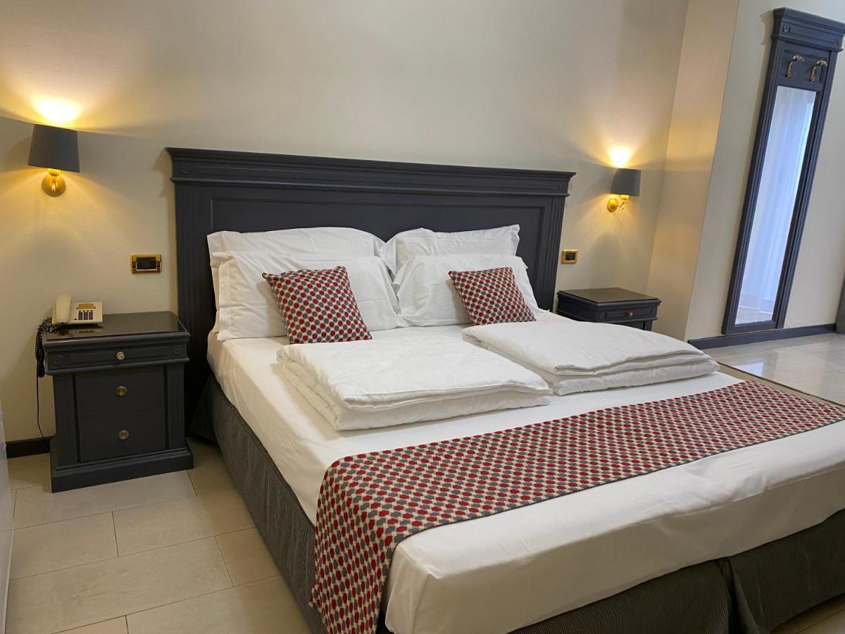 Hotel Estee 4*