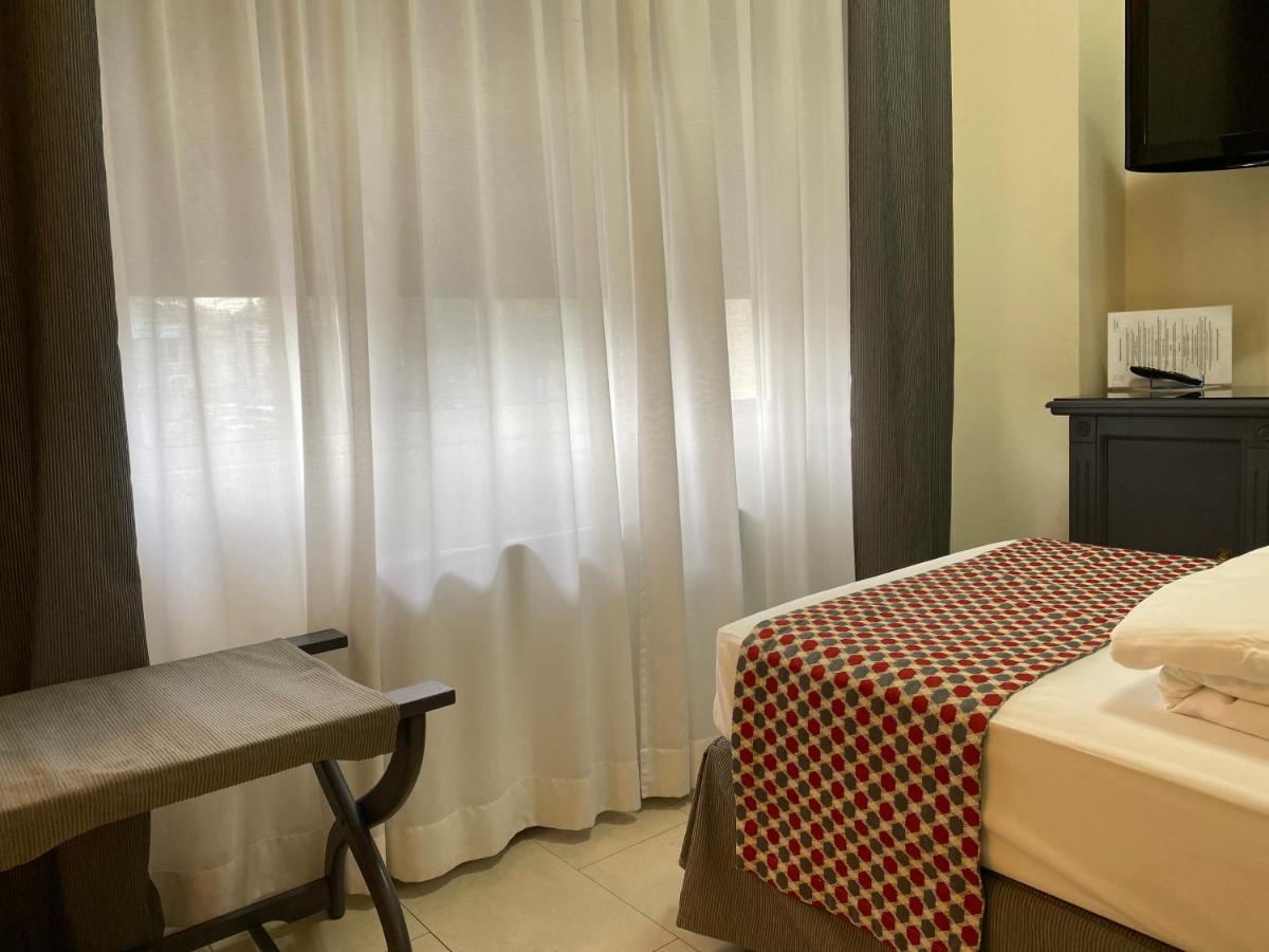 Hotel Estee 4*