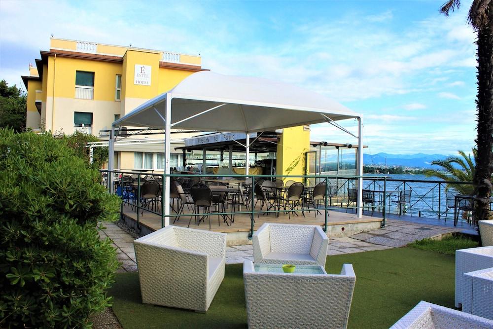 Estee Hotel 4*